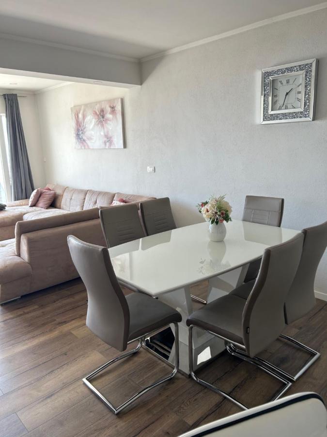 Apartmani Tomas 투체피 외부 사진